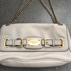 Michael Kors Beige Handbag with Chain Lovely